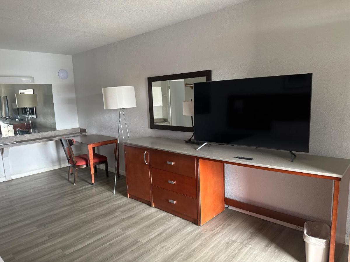 Travelodge By Wyndham Parker Dış mekan fotoğraf