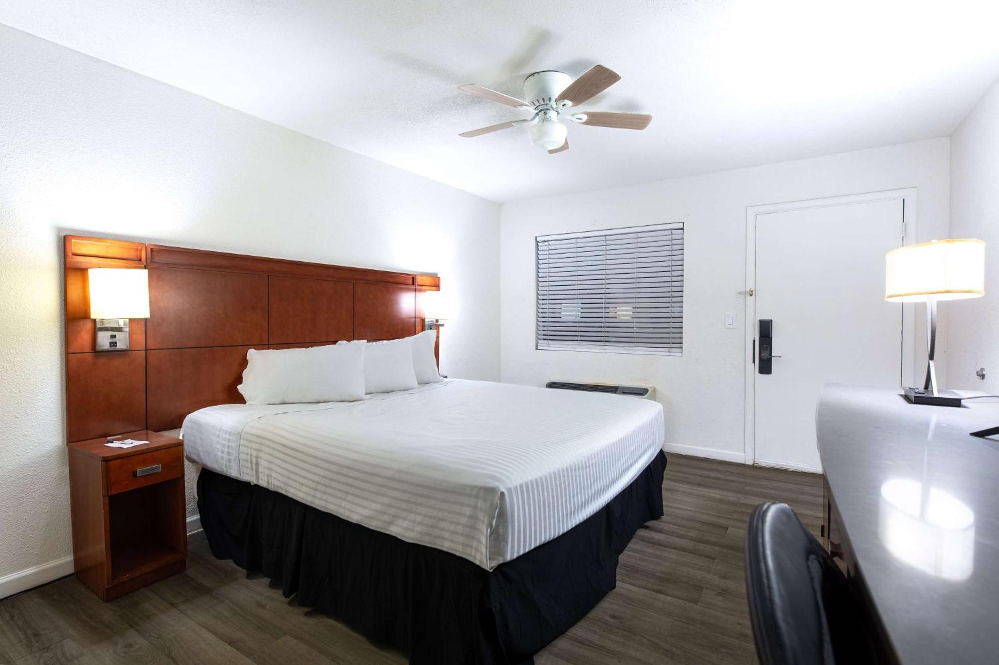 Travelodge By Wyndham Parker Dış mekan fotoğraf